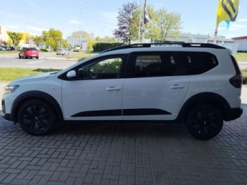 Dacia Jogger 2026 Od ręki - Expression 7-miejsc 1.8 Full Hybrid 155KM / Pakiet Komfort, zdjęcie 2