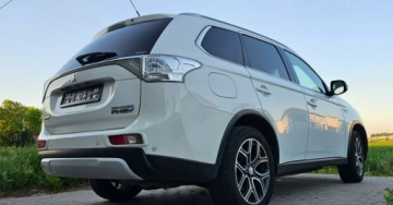 Mitsubishi Outlander III 2016 Mitsubishi Outlander ELEKTYK Benzyna Naped 44 skora kamera cofania, zdjęcie 7