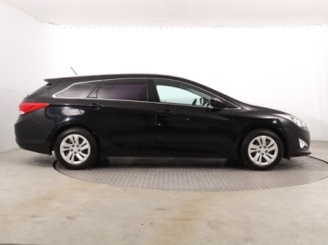 Hyundai i40 Kombi 1.6 GDI 135KM 2012 Hyundai i40 1.6 GDI, Klima, Tempomat, Parktronic, zdjęcie 5