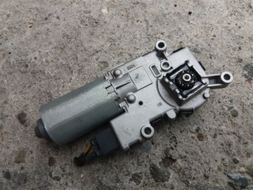 MOTOREK STŘEŠNÍHO OKNA BMW X5 E70 6922652 6922652-05 0390200053