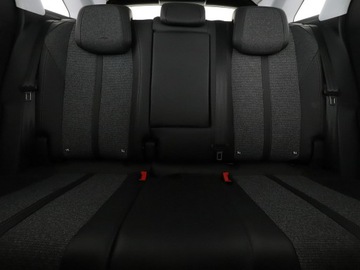 Peugeot 3008 II Crossover 1.5 BlueHDI 130KM 2018 Peugeot 3008 Automat Virtual Navi Kamera cofania, zdjęcie 17