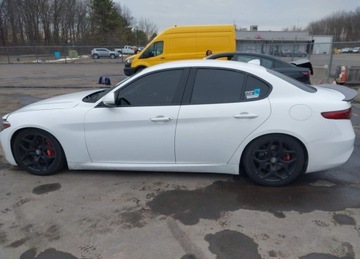Alfa Romeo Giulia II 2020 Alfa Romeo Giulia ALFA ROMEO GIULIA TI AWD 2.0 Benzyna 284KM, zdjęcie 5