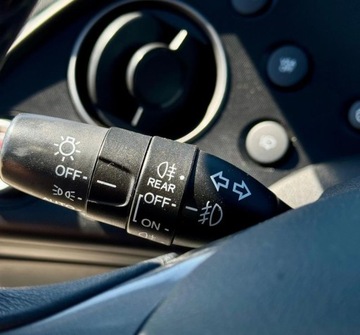 Honda Civic VIII Hatchback 3d 1.8 i-VTEC 140KM 2011 Honda Civic 1.8 i-VTEC 140KM benzyna niski przebieg PDC Climatronic welur, zdjęcie 21