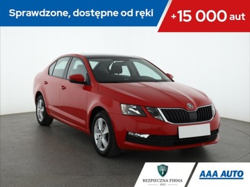 Skoda Octavia 1.0 TSI, Salon Polska