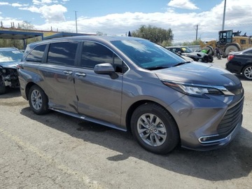 Toyota Sienna III 2023 Toyota Sienna XLE 2023 2.5l 2.5 Hybryda 245KM, zdjęcie 4
