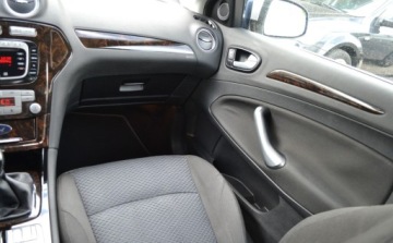 Ford Mondeo IV Kombi 2.0 Duratec Flexifuel 145KM 2007 Ford Mondeo wersja GHIA - Oplacony - Climatronic - ZADBANE 2.0 Benzyna, zdjęcie 29