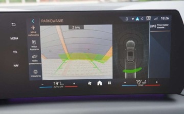 BMW Seria 1 F70 2025 BMW Seria 1 1-Wlasciciel Xdrive Led Matrix Panorama Keyless Harman M-Pakie, zdjęcie 22