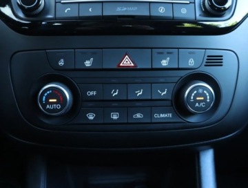 Kia Venga Mikrovan Facelifting 1.6 DOHC 124KM 2017 Kia Venga 1.6 CVVT, Salon Polska, Automat, Skóra, zdjęcie 14