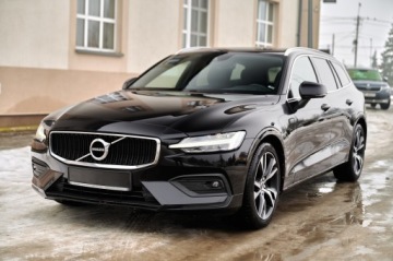 Volvo V60 II  Kombi 2.0 D3 150KM 2020 PIĘKNE V60 MOMENTUM PRO __ KUBEŁKOWE FOTELE, zdjęcie 6