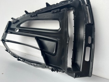 BMW 1 F40 MŘÍŽKA NÁRAZNÍKU PŘEDNÍ PRAVÁ 7459716