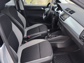 Skoda Fabia III Kombi 1.0 TSI 110KM 2017 Skoda Fabia 1.0 TSI, Salon Polska, Klima, zdjęcie 8