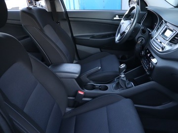 Hyundai Tucson III SUV 1.7 CRDI 115KM 2015 Hyundai Tucson 1.7 CRDi, Salon Polska, Klima, zdjęcie 8