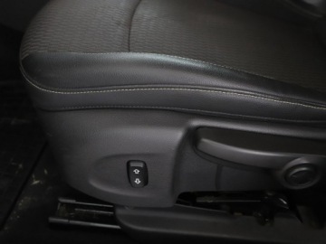 Opel Insignia II Sports Tourer 1.5 Turbo 165KM 2018 Opel Insignia INNOVATION automat półskóra navi, zdjęcie 35