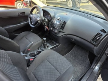 Hyundai i30 I Hatchback 1.4 109KM 2009 Hyundai i30 1.4 Benzyna 108 KM, Dwa klucze, Dwa, zdjęcie 17