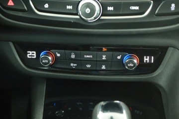 Opel Insignia II Sports Tourer 2.0 CDTI 210KM 2019 Opel Insignia 2.0 BiTurbo CDTI, 206 KM, 4X4, zdjęcie 9