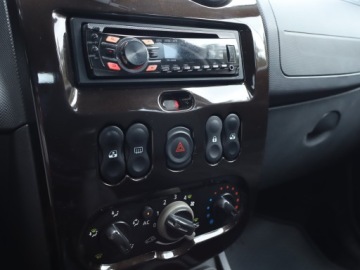 Dacia Duster I SUV 1.6 16V 105KM 2011 Dacia Duster 1.6 16V, Salon Polska, Klima,ALU, zdjęcie 11