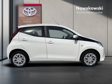 Toyota Aygo II Hatchback 3d Facelifting 1.0 VVT-i 72KM 2020 Toyota Aygo 1.0 VVT-i X-play II (2014-) 1.0 VVT-i, zdjęcie 26