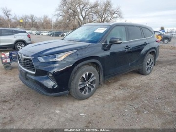 Toyota Highlander III 2022 Toyota Highlander 2022r., XLE, od ubezpieczalni 3.5 Benzyna 295KM, zdjęcie 2