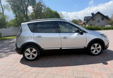 Renault Scenic III XMOD Energy TCe 130KM 2013 Renault Scenic Renault Scenic 1.2 TCe Energy Bose Edition 1.2 Benzyna 130KM, zdjęcie 31