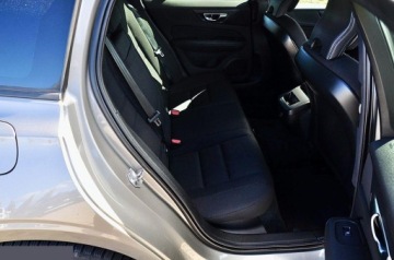 Volvo V60 II  2020 Volvo V60 B3 B Geartronic Momentum 163KM 2020r, zdjęcie 21