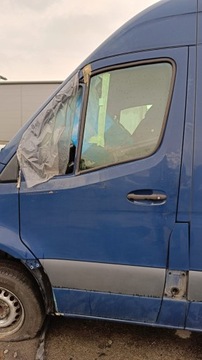 DVEŘE LEVÉ PŘEDNÍ MERCEDES SPRINTER 907