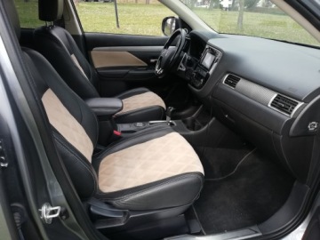 Mitsubishi Outlander III SUV Facelifting 2015 2.0 MIVEC 150KM 2016 Mitsubishi Outlander III 2.0 Intense+//4WD//Aut.//LPG//7-os, zdjęcie 31