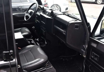 Land Rover Defender III 90 Station Wagon 2.2 TD4 122KM 2013 Land Rover Defender Faktura VAT 23 2.2 Diesel 122KM, zdjęcie 7