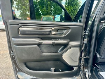 Dodge Ram V 2021 DODGE RAM 1500 LIMITED NIGHT Crew Cab 4X4 Pickup 5.7 HEMI FULL LED LPG, zdjęcie 17