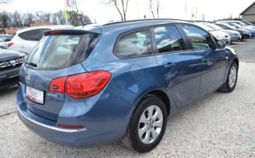 Opel Astra J Sports Tourer Facelifting 1.6 Twinport ECOTEC 115KM 2014 Opel Astra 1.6 - Bezwypadkowe - 1 wlasciciel - Stan Mega - auto oplacone, zdjęcie 14