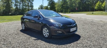 Opel Astra J Sedan 1.4 Turbo ECOTEC 140KM 2017 Opel Astra Krajowy, gaz fabryczny., zdjęcie 2
