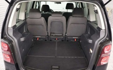 Volkswagen Touran I 1.4 TSI 140KM 2008 Volkswagen Touran 7-Osobowy, Grzane Fotele, Tempomat, Czujniki, Wielofunkc, zdjęcie 13