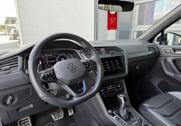Volkswagen Tiguan II SUV R 2.0 TSI 320KM 2022 Volkswagen Tiguan Pierwszy wlasciciel Hak Gwarancja Bezwypadkowy FVAT, zdjęcie 22