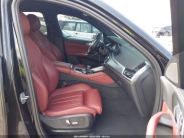 BMW X6 G06 2022 BMW X6 XDrive40I 2022 3.0 Benzyna 335KM, zdjęcie 9
