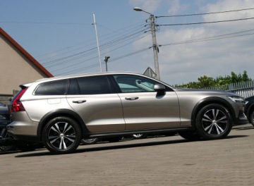 Volvo 2019 Volvo V60 CC AWD Pro Pamięć ACC skóra Komforty Blis Diody Keyles LKA Winter, zdjęcie 5