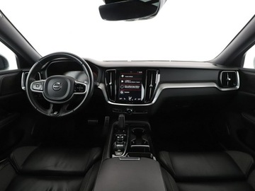 Volvo V60 II  2020 Volvo V60 PHEV 4x4 skóra/alcantara full LED, zdjęcie 14
