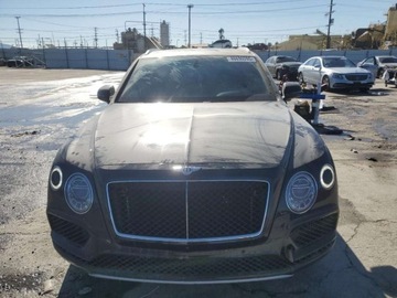 Bentley Bentayga 2019 Bentley Bentayga 2019 4.0l 4.0 Benzyna 542KM, zdjęcie 5