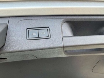 Volkswagen Passat B8 Variant Facelifting 2.0 TDI 190KM 2020 Volkswagen Passat Elegance 2.0TDI 150KM DSG Kamera360 NiskiPrzebieg SalonP, zdjęcie 16