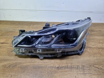 TOYOTA COROLLA E21 SEDAN LAMPA PRZÓD PRZEDNIA LEWA 81150-02T31