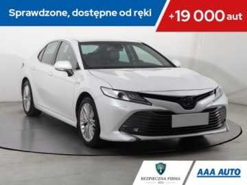 Toyota Camry IX Sedan 2.5 Hybrid Dynamic Force 218KM 2019 Toyota Camry 2.5 Hybrid, Salon Polska