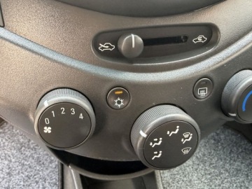 Chevrolet Spark II Hatchback facelifting 1.0L DOHC 68KM 2013 Chevrolet Spark TYLKO 76tyśkm 1WŁ 1.0b ORYGINAŁ LAKIER 2013r Opcja LT KLIMA, zdjęcie 11