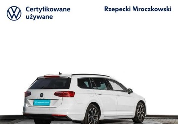 Volkswagen Passat B8 Variant Facelifting 2.0 TDI SCR 150KM 2023 Volkswagen Passat 2.0 TDI 150KM DSG Business Fotele Podgrzewane LED MATRIX, zdjęcie 4