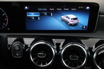 Mercedes Klasa A W177/V177 Hatchback 1.3 200 163KM 2018 Mercedes A A 200, Skóra, Navi, Klima, Klimatronic, zdjęcie 19