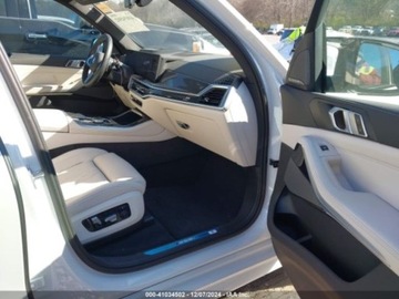 BMW X5 G05 2025 BMW X5 M60I 2025 4.4l 4.4 Benzyna 523KM, zdjęcie 9