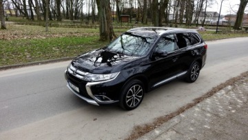 Mitsubishi Outlander III SUV Facelifting 2015 2.0 MIVEC 150KM 2016 outlander.. Kamera.. Ledy .. Nawigacja.. 2 x Koła .. 2 x PDC .. Klimatronik, zdjęcie 25