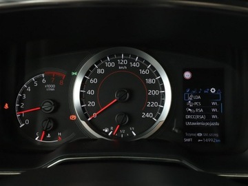 Toyota Corolla XII Hatchback 1.2 Turbo D-4T 116KM 2019 Toyota Corolla Historia serwisowa ASO navi Kamera, zdjęcie 21