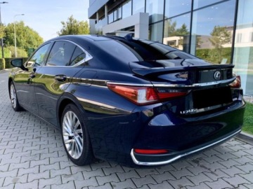 Lexus ES VII (XV70) Sedan Facelifting 300h 218KM 2025 LEXUS ES 300h Omotenashi Sedan 2.5 E-CVT 218KM 2025, zdjęcie 2