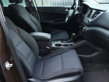 Hyundai Tucson III SUV 2.0 CRDI 185KM 2016 Hyundai Tucson 2.0 CRDi, Salon Polska, Serwis ASO, zdjęcie 8