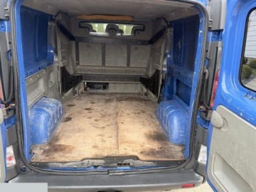 Renault Trafic II 2007 Renault Trafic Generation Expression 2.5 dCi 135KM 2007r, zdjęcie 7