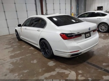 BMW Seria 7 G11-G12 2020 BMW Seria 7 740i xDrive 2020 3.0l 3.0 Benzyna 335KM, zdjęcie 3