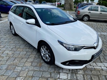 Toyota Auris II Touring Sports Facelifting 1.6 Valvematic 132KM 2015 Toyota Auris 1.6 Premium Comfort II (2012-), zdjęcie 2